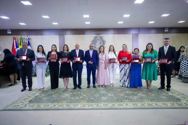 Defensoria é homenageada pelo TJAM por atuação na proteção de mulheres vítimas de violência