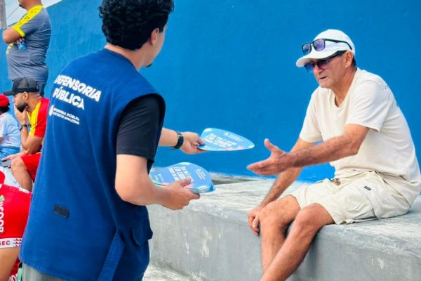 ‘Eu Tenho Pai’: Defensoria Pública mobiliza torcedores durante jogo de futebol no estádio Ismael Benigno