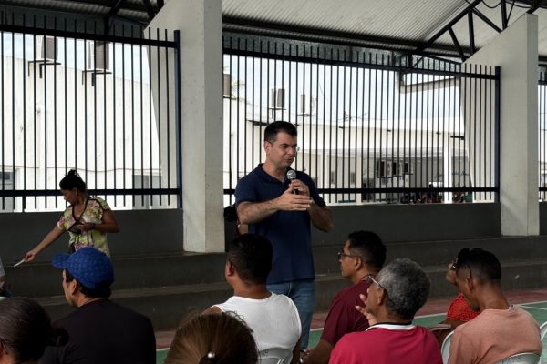 Em Manacapuru, Defensoria realiza atendimento de famílias beneficiadas com acordo que garantiu propriedade de terrenos