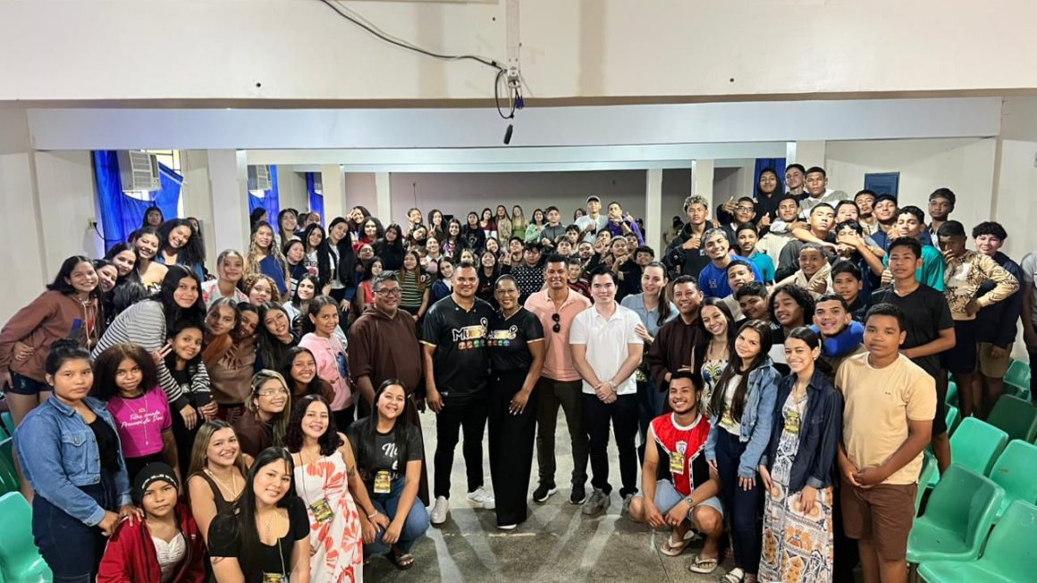 Defensoria leva palestra sobre prevenção às drogas a 200 jovens em Benjamin Constant