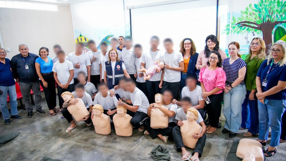 ‘Ensina-me a Sonhar’ inicia 2026 com palestra sobre primeiros socorros para socioeducandos