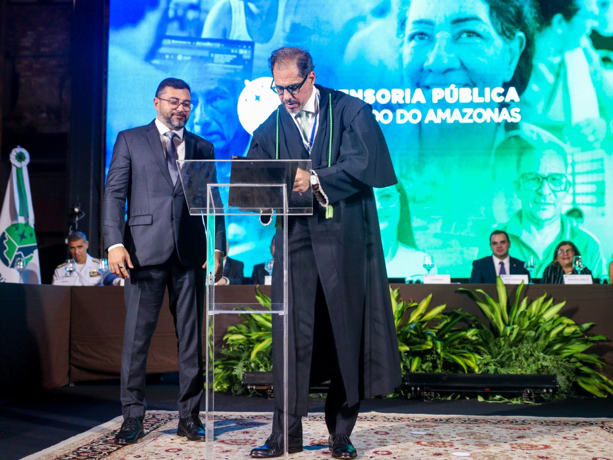 Defensor Público assina posse de novos defensores