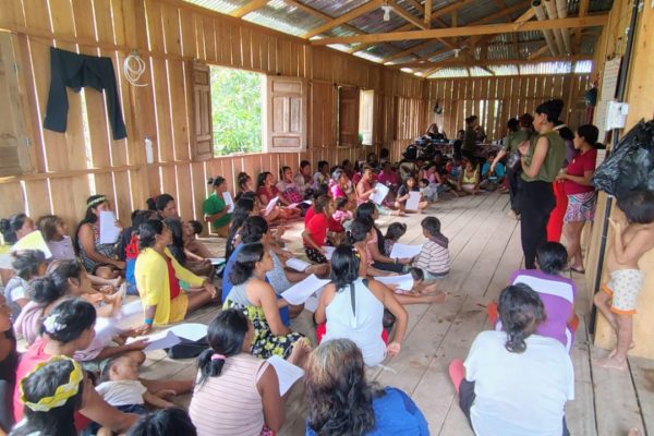 Indígenas do Vale do Javari debatem sobre racismo ambiental e direitos da mulher em oficina da Defensoria Pública