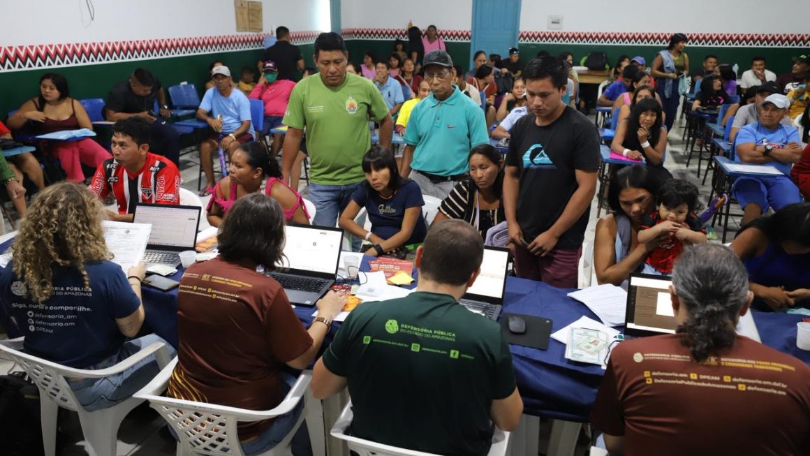 Mutirão da Defensoria Pública e Univaja atende mais de 300 indígenas em Atalaia do Norte