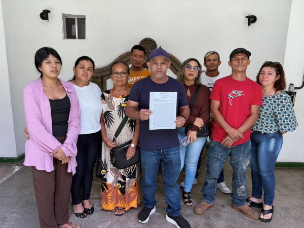 Defensoria garante embargo de obra privada após risco de novo deslizamento sobre casas