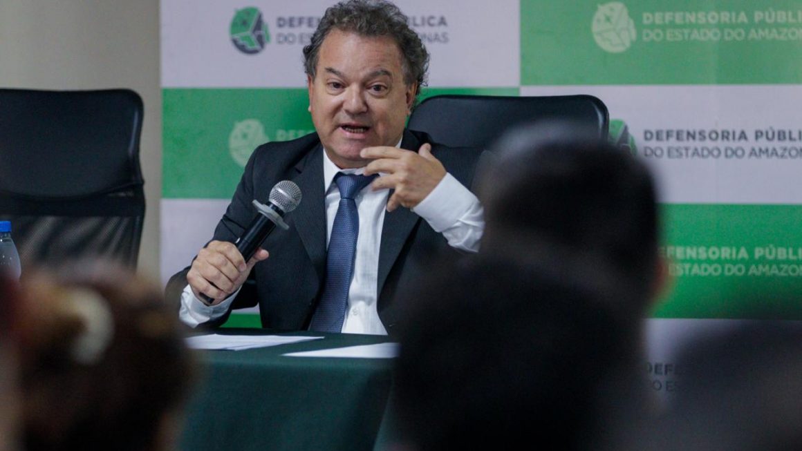 Defensoria encerra seminário ‘Democracia e Direitos Humanos’ debatendo sobre os limites da bioética dentro da sociedade