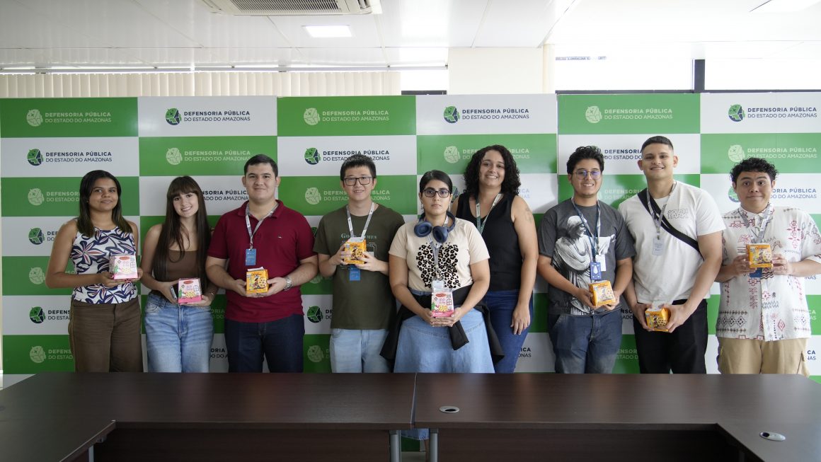 Estagiários do projeto Nosso Coração também é Azul