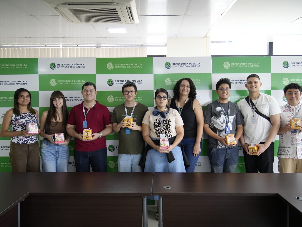 Estagiários do projeto Nosso Coração também é Azul