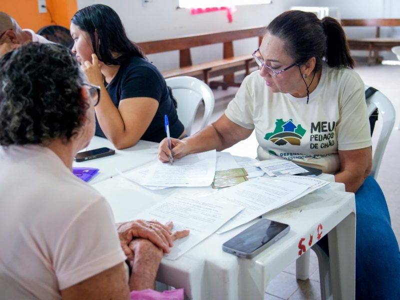 A Defensoria Pública do Estado do Amazonas (DPE-AM) vai realizar atendimentos do projeto “Meu Pedaço de Chão” nesta terça-feira (28), no Centro de Convenções Vasco Vasques, localizado na avenida Constantino Nery, nº 5001, esquina com a avenida Pedro Teixeira, bairro Flores