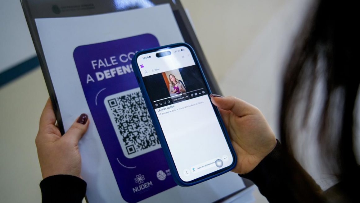Foto mostra QR CODE da Defensoria