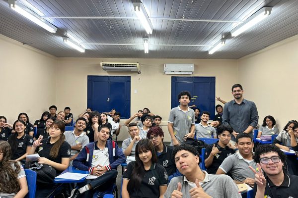 Defensoria Pública leva projeto ‘Puxirum de Direitos’ para escola da rede pública de Manaus