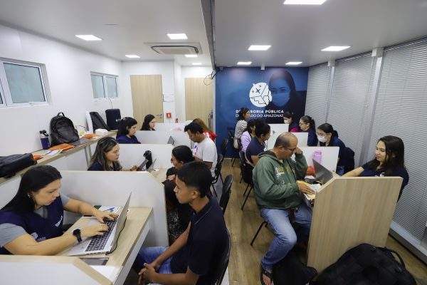 Defensoria Itinerante participa de duas ações sociais com atendimento gratuito em Manaus