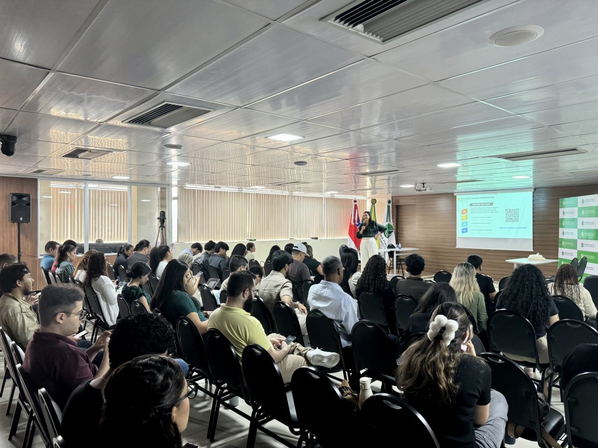 Defensora ministra curso da Esudpam