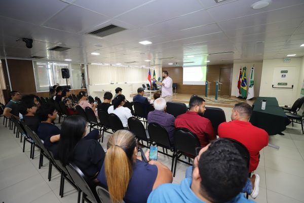 Defensoria do Amazonas aproxima universitários da prática do acesso à justiça