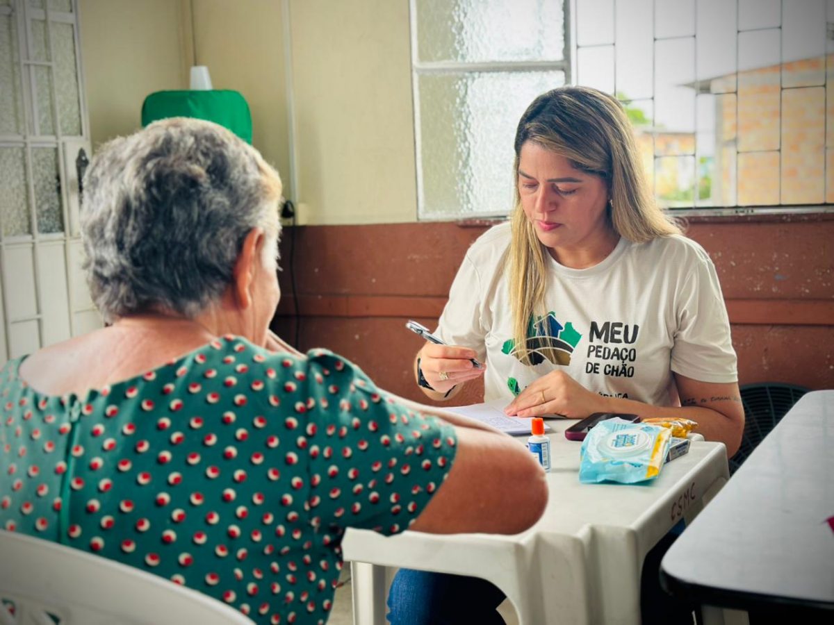 Na 4ª maior favela do Brasil, Defensoria atua com orientação jurídica para a regularização fundiária