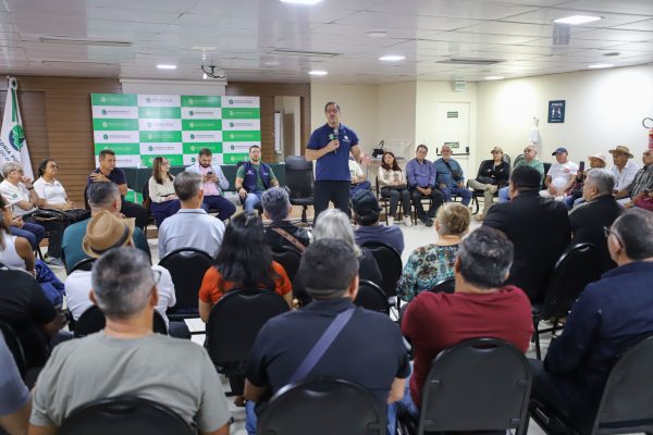 Defensoria reúne com 80 lideranças comunitárias para definir calendário de ações itinerantes no Amazonas