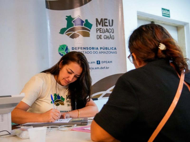 Ação em parceria com o Governo do Estado garantiu orientação jurídica gratuita; moradores dizem que título definitivo será realização de sonhos e dará segurança patrimonial