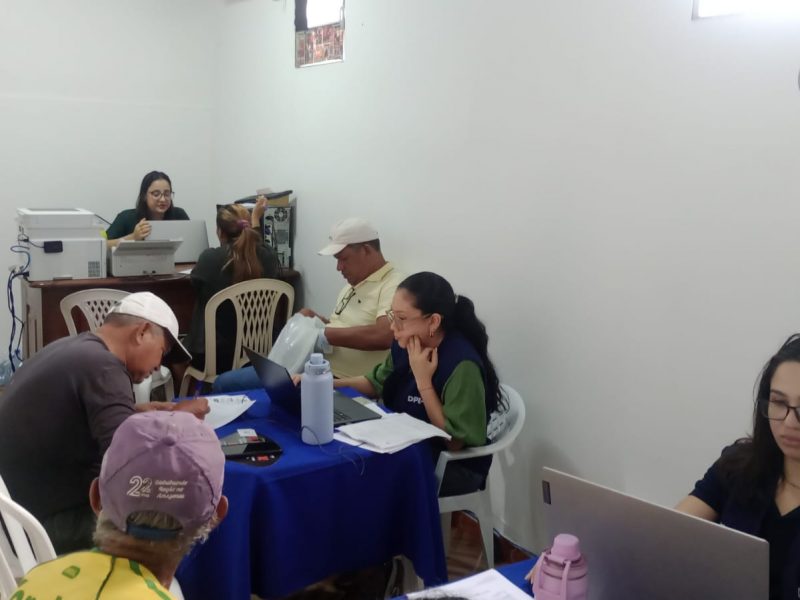 A Defensoria Pública do Estado do Amazonas (DPE-AM) realizou uma série de atendimentos jurídicos na Colônia de Pescadores Z-10, em Beruri, em parceria com a Assembleia Legislativa do Amazonas. Localizado na Calha do Purus, o município está localizado a 173 quilômetros de Manaus e a 30 horas de barco da capital, com uma população estimada em mais de 20 mil pessoas, segundo o último Censo do Instituto Brasileiro de Geografia e Estatística (IBGE).