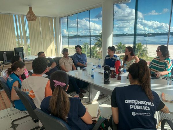 Comitê de Enfrentamento à Violência Obstétrica capacita profissionais da saúde em São Gabriel da Cachoeira