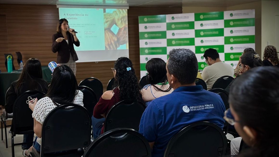 Atividade gratuita promovida pela Esudpam aconteceu nesta quinta-feira (14) e contou com participação de servidores e colaboradores