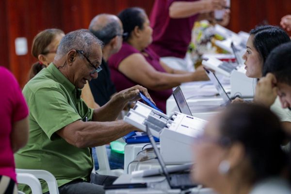 Defensoria Pública leva ação de regularização fundiária para moradores da Zona Norte de Manaus