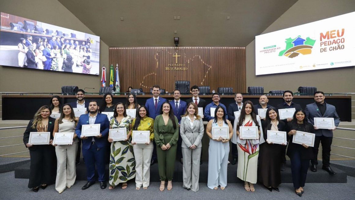 O projeto “Meu Pedaço de Chão – da Ocupação à Titulação”, da Defensoria Pública do Estado do Amazonas (DPE-AM), foi homenageado nesta segunda-feira (18) pela Assembleia Legislativa do Amazonas (Aleam), em reconhecimento à sua atuação que assegura o acesso à documentação de moradia para famílias em situação de vulnerabilidade.