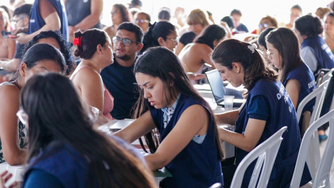 A Defensoria Pública do Estado do Amazonas (DPE-AM) atendeu mais de 200 moradores do Residencial Viver Melhor 3, na Zona Norte de Manaus, para orientação e assistência jurídica sobre o Imposto Predial e Territorial Urbano (IPTU)