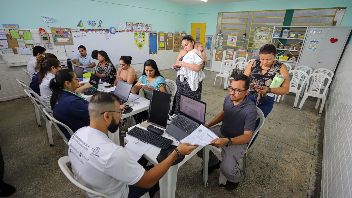 A Defensoria Pública do Estado do Amazonas (DPE-AM) realizou, neste sábado (16/05), uma ação do projeto “Defensoria Tá na Área”, no bairro Gilberto Mestrinho, na Zona Leste de Manaus, com atendimentos voltados para a área de Família.