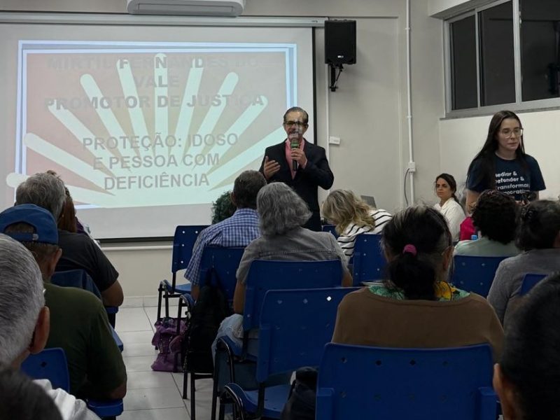 A Defensoria Pública do Estado do Amazonas (DPE-AM) amplia a proposta pedagógica do curso “Defensor Digital 60+” ao integrar à grade da formação profissionais de diferentes órgãos que atuam na defesa dos direitos da pessoa idosa. A iniciativa reúne especialistas da rede de proteção para promover uma capacitação mais completa, com ensino de ferramentas tecnológicas, cidadania, segurança e autonomia para o público 60+.