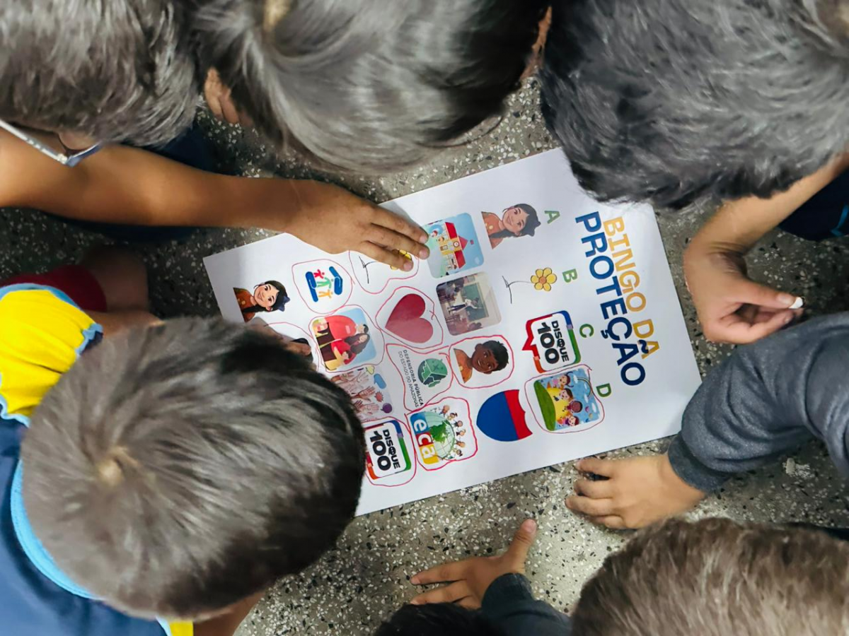 A Defensoria Pública do Estado do Amazonas (DPE-AM) iniciou, nesta quarta-feira (27/5), um ciclo de atividades educativas em escolas municipais de Manaus para conscientizar crianças e adolescentes sobre a prevenção à violência sexual.