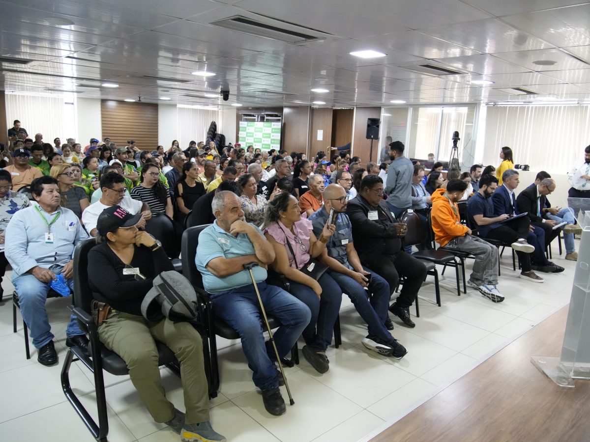 Documento é resultado dos debates promovidos pela sociedade civil, lideranças comunitárias e assistidos durante Audiência Pública que debateu o impacto da limitação orçamentária