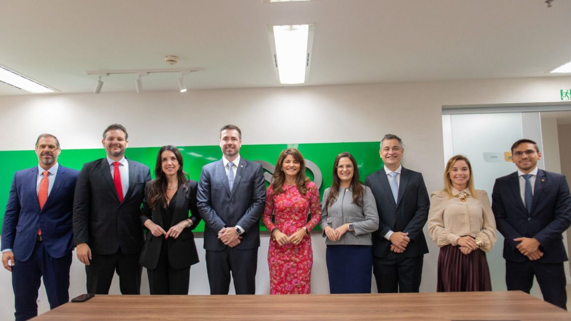 Defensor Público Geral do Amazonas, Rafael Vinheiro Monteiro Barbosa, passa a integrar a direção nacional do Conselho Nacional das Defensoras e Defensores Públicos-Gerais no biênio 2026-2027