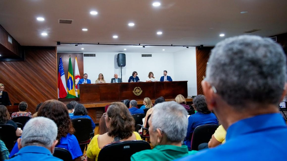 Parceria entre as instituições tem o objetivo de combater a exclusão digital e a violência tecno-institucional contra o público 60+ no exercício de suas atividades no trabalho