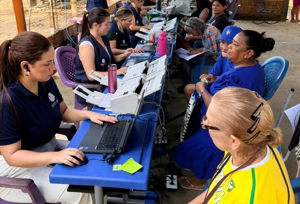 Projeto “Mãe Terra”, voltado ao atendimento de comunidades ribeirinhas e indígenas, realizou serviços de regularização fundiária e orientação jurídica aos moradores da comunidade