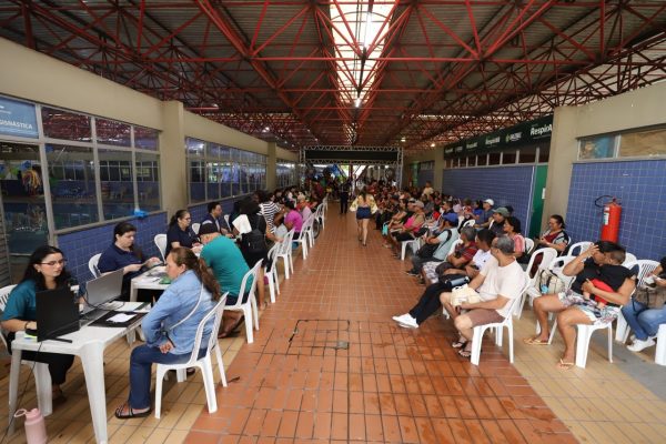 Defensoria Pública participa da 2ª edição do projeto “A Crítica nos Bairros” e leva atendimento jurídico gratuito aos moradores da zona Norte