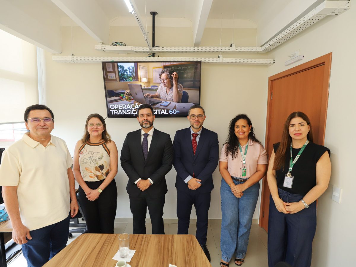 Reunião de alinhamento do projeto aconteceu na Casa da Cidadania do MPAM, na Djalma Batista, e contou com a participação de servidores da Semed, instituição onde será aplicado o projeto-piloto
