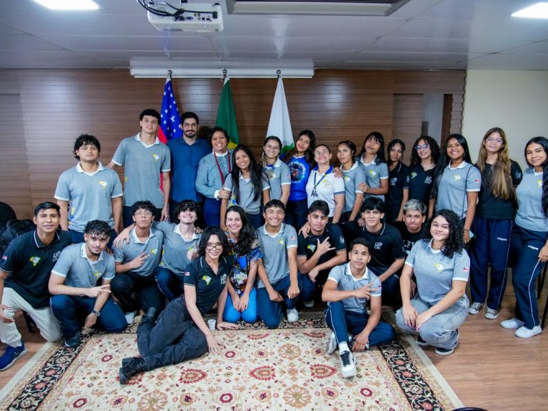 Adolescentes na faixa etária de 13 a 17 anos estão entre os mais afetados com transtornos psicológicos dentro e fora do ambiente escolar, segundo a Organização Mundial da Saúde (OMS)