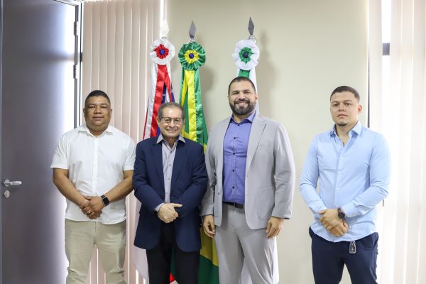 Defensoria firma parceria com a Prefeitura de Carauari para instalação de unidade no município