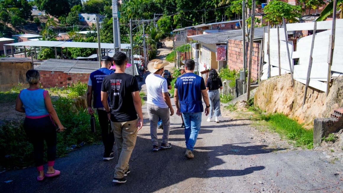 Visita à comunidade Buritizal Verde integra o trabalho em conjunto com o Ministério Público do Amazonas (MPAM), que entrou com uma Ação Civil Pública para apurar eventuais riscos da ocupação