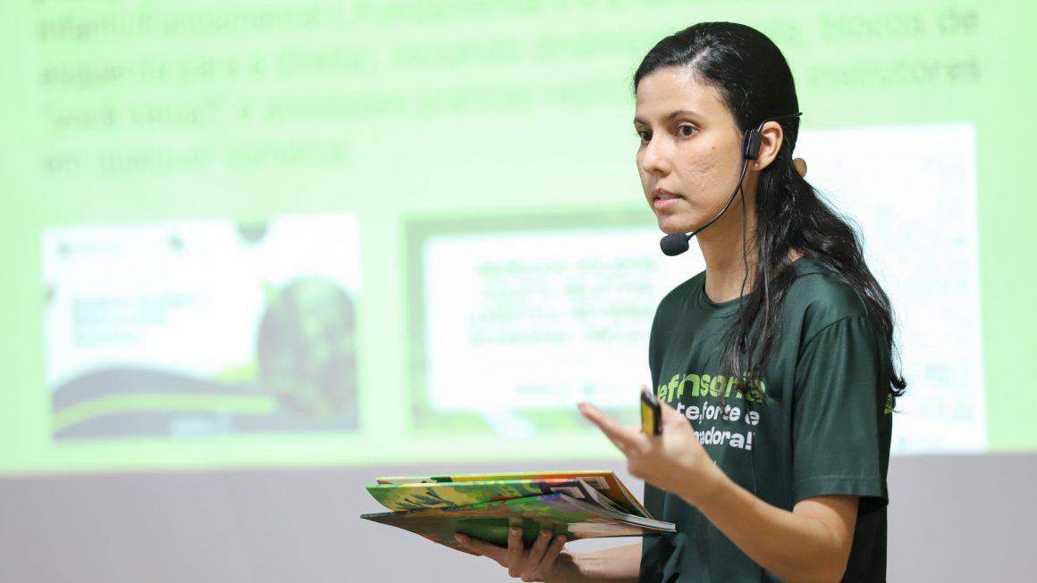 Capacitação para atuar em ações de educação ambiental e identificar desafios socioambientais da população mais vulnerável na capital e no interior. Esse foi o objetivo do curso promovido pela Defensoria Pública do Estado do Amazonas (DPE-AM), por meio da Escola Superior da instituição (Esudpam), para defensores públicos e servidores, nesta terça-feira (28/07), no auditório da sede administrativa.
