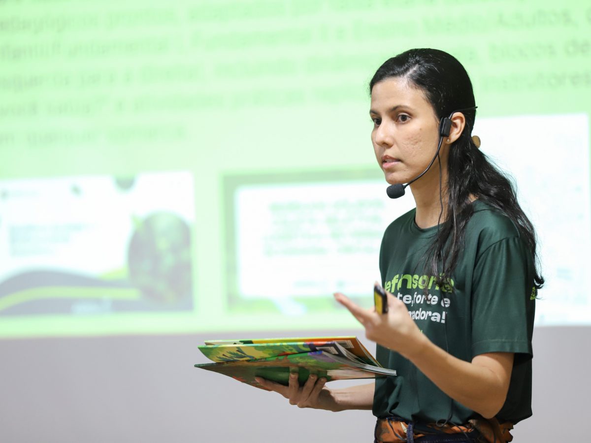 Capacitação para atuar em ações de educação ambiental e identificar desafios socioambientais da população mais vulnerável na capital e no interior. Esse foi o objetivo do curso promovido pela Defensoria Pública do Estado do Amazonas (DPE-AM), por meio da Escola Superior da instituição (Esudpam), para defensores públicos e servidores, nesta terça-feira (28/07), no auditório da sede administrativa.