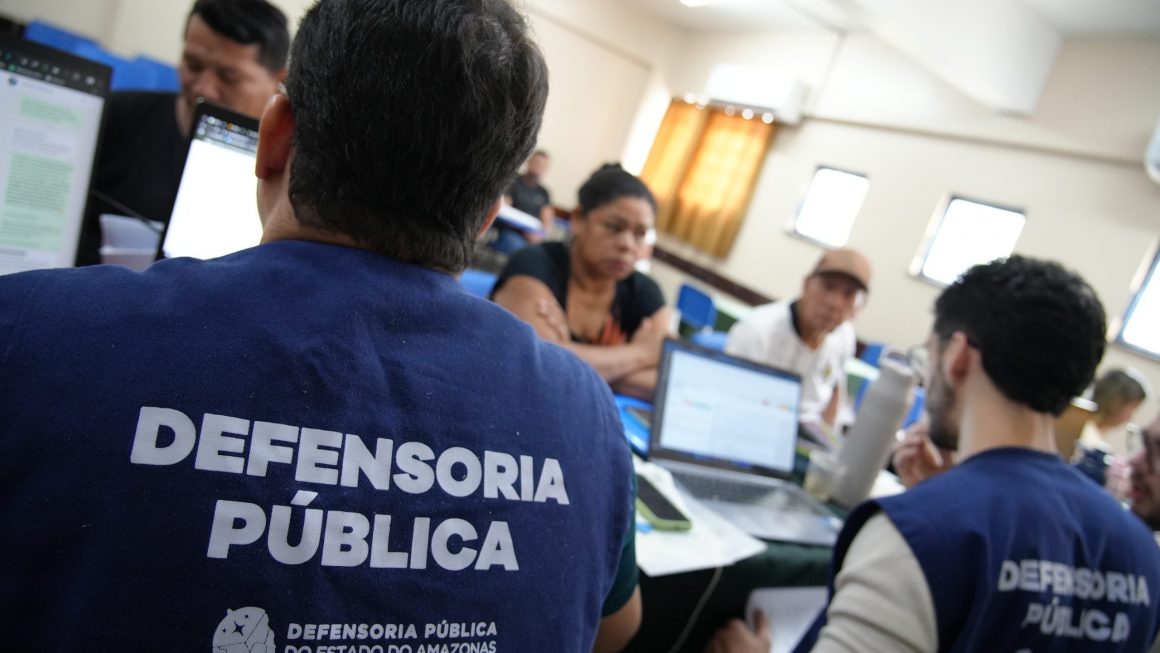 Moradores do município de Beruri, a 173 quilômetros de Manaus, vão receber, entre os dias 1º e 3 de setembro, uma ação com atendimentos jurídicos da Defensoria Pública do Estado do Amazonas (DPAM), no Centro de Convivência do Idoso, na rua Aldo Artriclino, s/n, bairro Ribeirinho, das 8h30 às 17h. Entre os serviços ofertados estarão a solicitação de pensão alimentícia, divórcio, reconhecimento ou dissolução de união estável, retificação ou restauração de certidão de nascimento, segunda via de certidão de nascimento, entre outros.