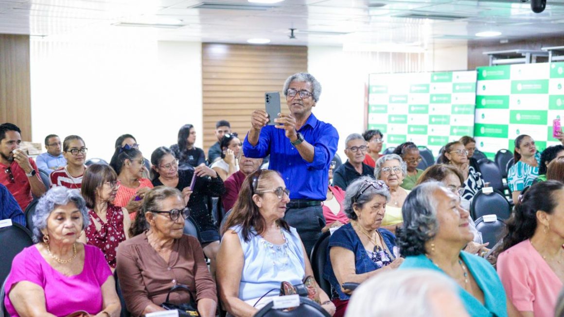 As inscrições para a nova turma do curso Defensor Digital 60+ encerram nesta terça-feira (18/8). A formação é gratuita e voltada a pessoas idosas que desejam aprender a utilizar ferramentas digitais com mais autonomia e segurança.