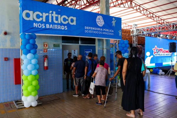 Aos 72 anos, idoso busca ajuda da Defensoria para resolver partilha de bens da mãe durante ‘A Crítica nos Bairros’