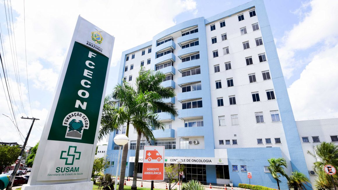 Entre os casos acompanhados está o de uma paciente que esperou cerca de dois anos por uma cirurgia e teve a perna amputada após o agravamento do quadro; outras 20 demandas relacionadas a medicamentos, exames e consultas aguardam resposta da Fundação