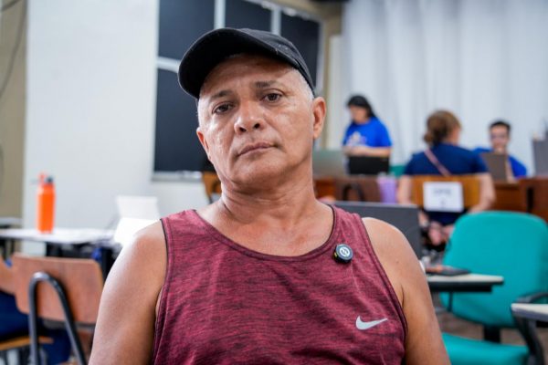 Após dois anos à espera da aposentadoria, pescador de Borba busca atendimento da Defensoria em Humaitá