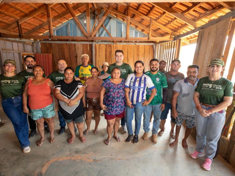 Representantes de oito famílias apresentaram suas demandas acerca da construção da ponte sobre o Igarapé Liberdade