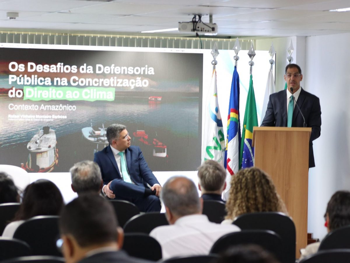 O defensor público geral do Amazonas e vice-presidente do Conselho Nacional das Defensoras e Defensores Públicos-Gerais (Condege), Rafael Barbosa, participou, nesta sexta-feira (25/09), do 11º Congresso da Associação Interamericana de Defensorias Públicas (AIDEF), realizado no Recife, em Pernambuco. O congresso também contou com a presença da defensora pública do Amazonas Karoline Santos, que acompanhou as atividades do encontro.