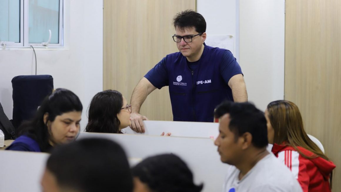 Moradores do município de Tabatinga (a 1.108 quilômetros de distância de Manaus) recebem, a partir desta segunda-feira (26) até quarta-feira (28), uma ação da Defensoria Pública do Amazonas (DPAM), para a resolução de demandas nas áreas de Família e Registros Públicos. Os atendimentos do projeto Defensoria Itinerante acontecem das 8h às 17h, no Auditório da Escola Municipal José Carlos Mestrinho, situado na Avenida da Amizade, nº 76.