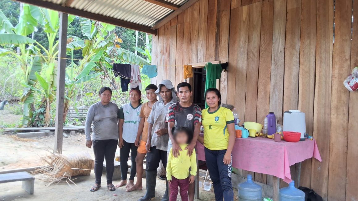Moradores vivem há mais de 50 anos em área rural do município e relatam ameaças, destruição de plantações e impedimento de acesso às propriedades